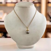 Load image into Gallery viewer, 14k Yellow Gold Ocean-Green Tahitian Pearl Pendant