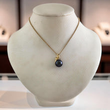 Load image into Gallery viewer, 14k Gold Wing-Bale Black Tahitian Pearl &amp; Diamond Pendant