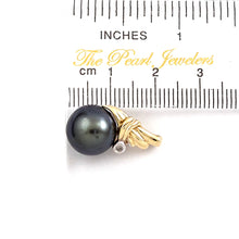Load image into Gallery viewer, 14k Gold Wing-Bale Black Tahitian Pearl &amp; Diamond Pendant