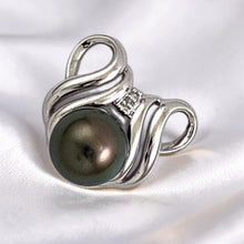 Load image into Gallery viewer, 14k White Gold Crest Bale &amp; Diamond Accent Black Tahitian Pearl Pendant