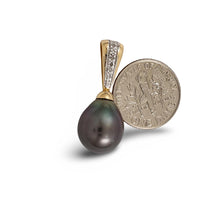 Load image into Gallery viewer, Black Tahitian Pearl Pendant with Yellow Gold &amp; Diamond Stripe