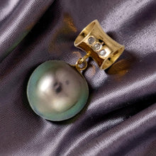 Load image into Gallery viewer, 14k Yellow Gold Tunnel &amp; Diamond Baroque Tahitian Pearl Pendant