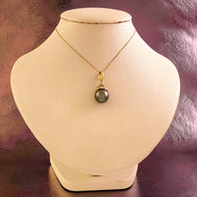 Load image into Gallery viewer, 14k Yellow Gold &amp; 6-Diamond 12 mm Black Tahitian Pearl Pendant