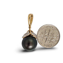 Load image into Gallery viewer, 14k Yellow Gold &amp; 8-Diamond Black Tahitian Pearl Pendant