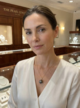 Load image into Gallery viewer, 14k Yellow Gold Flower-Bale Pale-Black Tahitian Pearl Pendant