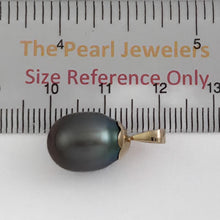 Load image into Gallery viewer, Genuine Black Tahitian Pearl &amp; 14k Yellow Gold Flower-Bale Pendant