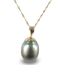 Load image into Gallery viewer, Genuine Black Tahitian Pearl &amp; 14k Yellow Gold Flower-Bale Pendant