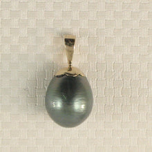 Load image into Gallery viewer, 14k Solid Yellow Gold Flower Bale Genuine Black-Green Tahitian Pearl Pendant