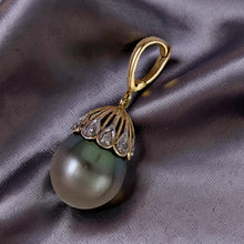 Load image into Gallery viewer, Chartreuse-Tone Tahitian Pearl &amp; 14k Yellow Gold Enhance-Cap Pendant