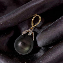 Load image into Gallery viewer, 14k Yellow Gold Flowery-Cap Enhance Bale &amp; Diamond Baroque Tahitian Pearl Pendant