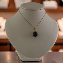 Load image into Gallery viewer, 14k Yellow Gold Flowery-Cap &amp; Diamond Baroque Tahitian Pearl Pendant