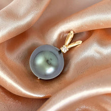Load image into Gallery viewer, 14k Yellow Gold Rabbit-Ear Bale &amp; Diamond Tahitian Pearl Pendant