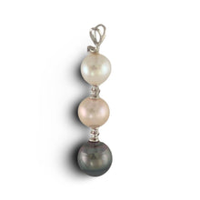 Load image into Gallery viewer, 14k White Gold Rabbit-Ear Bale &amp; Graduated Cultured Pearl Pendant