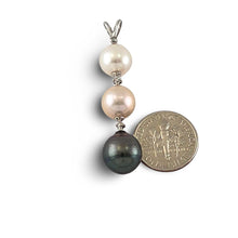 Load image into Gallery viewer, 14k White Gold Rabbit-Ear Bale &amp; Graduated Cultured Pearl Pendant