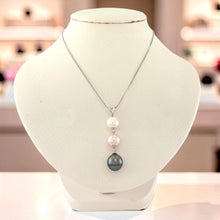 Load image into Gallery viewer, 14k White Gold Rabbit-Ear Bale &amp; Graduated Cultured Pearl Pendant