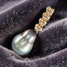 Load image into Gallery viewer, Baroque Tahitian Pearl &amp; Diamond Heart-Bale Pendant 14k