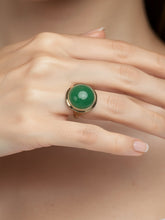 Load image into Gallery viewer, Green Jade Round Cabochon Solitaire in Solid 14K Gold