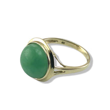 Load image into Gallery viewer, Green Jade Round Cabochon Solitaire in Solid 14K Gold