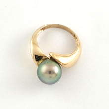Load image into Gallery viewer, Peacock Green Tahitian Pearl 14K Yellow Gold Solitaire Ring