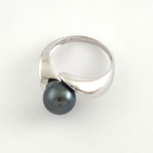 Load image into Gallery viewer, Black Tahitian Pearl 14K White Gold Wave Design Ring