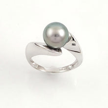 Load image into Gallery viewer, Silver Tone Tahitian Pearl 14K White Gold Ring