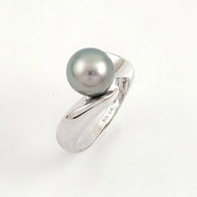 Load image into Gallery viewer, Silver Tone Tahitian Pearl 14K White Gold Ring