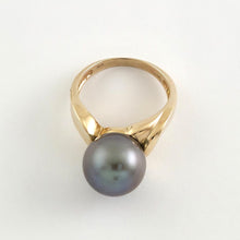 Load image into Gallery viewer, 14K Yellow Gold Black Gray Tahitian Pearl Solitaire Ring