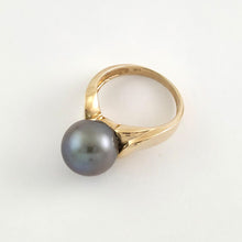 Load image into Gallery viewer, 14K Yellow Gold Black Gray Tahitian Pearl Solitaire Ring