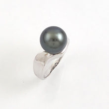 Load image into Gallery viewer, Black Tahitian Pearl Ring 14K White Gold Solitaire