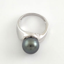 Load image into Gallery viewer, Black Tahitian Pearl Ring 14K White Gold Solitaire