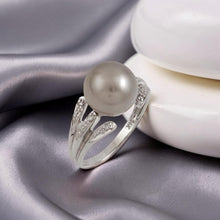 Load image into Gallery viewer, Silver Gray Tahitian Pearl Ring 14K White Gold Diamond Cocktail Ring