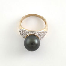 Load image into Gallery viewer, Black Tahitian Pearl Ring 14K Yellow Gold Diamond Cocktail Ring
