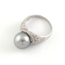 Load image into Gallery viewer, Gray Blue Tahitian Pearl Ring 14K White Gold Diamond Cocktail Ring