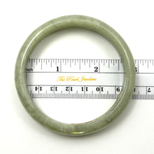 Load image into Gallery viewer, 4700042-Natural-Jadeite-Hand-Carved-Modern-Round-Solid-Bangle