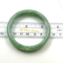 Load image into Gallery viewer, 4700082-Natural-Green-Jadeite-Hand-Carved-Modern-Round-Solid-Bangle