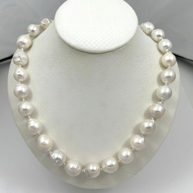 620392G45A-Large-Baroque-Freshwater-Cultured-Pearl-Necklace