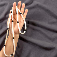 Load image into Gallery viewer, Onyx &amp; White Freshwater Pearl Infinity Necklace (33")
