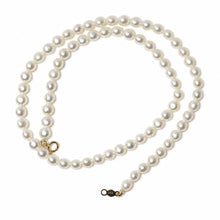 Load image into Gallery viewer, Mini Pearl Choker – 14k Yellow Gold Clasp (Stamped 585)