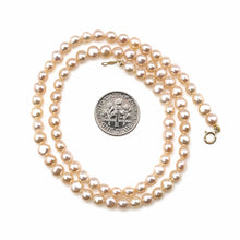 Load image into Gallery viewer, Romance Pink Mini Pearl Necklace