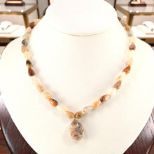 Load image into Gallery viewer, Drop-Shaped Multi-Color Agate Necklace