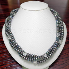 Load image into Gallery viewer, Peacock Roundel Pearl Twist Necklace with Sterling Silver