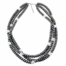 Load image into Gallery viewer, Peacock Roundel Pearl Twist Necklace with Sterling Silver