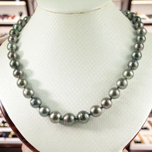 Load image into Gallery viewer, Beautiful 14k Yellow Gold Clasp Graduated Black Tahitian Pearl Necklace