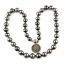 Load image into Gallery viewer, Beautiful 14k Yellow Gold Clasp Graduated Black Tahitian Pearl Necklace
