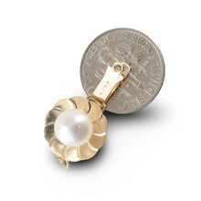 Load image into Gallery viewer, 14K Yellow Gold White Cultured Pearl Clasp with Closed Jump Rings