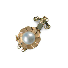 Load image into Gallery viewer, 14K Yellow Gold Lotus Design Triple Strands (3 Rows) White Cultured Pearl Clasp