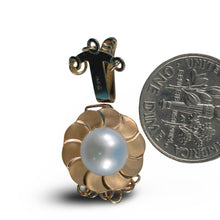 Load image into Gallery viewer, 14K Yellow Gold Lotus Design Triple Strands (3 Rows) White Cultured Pearl Clasp