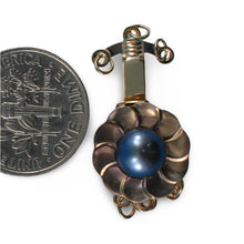 Load image into Gallery viewer, 14K Yellow Gold Lotus Design Triple Strands (3 Rows) Blue Cultured Pearl Clasp