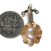 Load image into Gallery viewer, 14K Yellow Gold Triple Strands (3 Rows) Pink Cultured Pearl Clasp