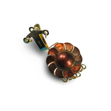 Load image into Gallery viewer, 14K Yellow Gold Triple Strands (3 Rows) Chocolate Cultured Pearl Clasp